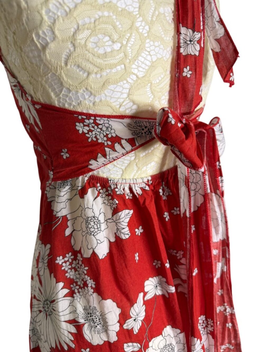 Salt & Pepper Halter Dress Fit Flare Tie Back Floral Red White Black S - Picture 7 of 9